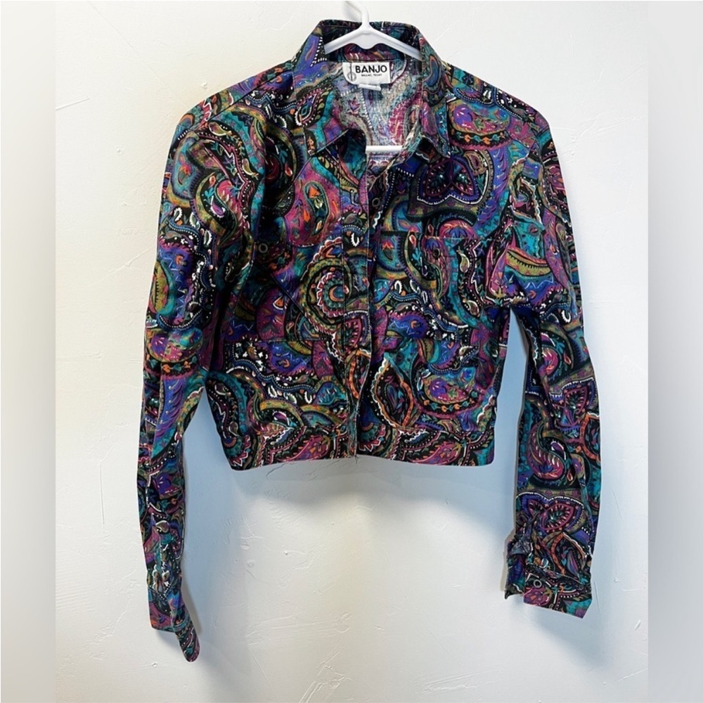 Vintage Western Multicolor Paisley Print Cropped
Button Up Shirt